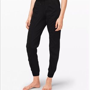 Lululemon Dance Studio Jogger Black Size 8